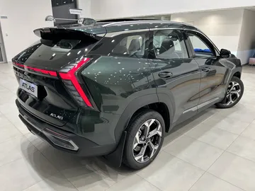 Купить Geely Atlas, II Зеленый 1.5 AMT (147 л.с.) от 2700000 ₽. в Оренбурге