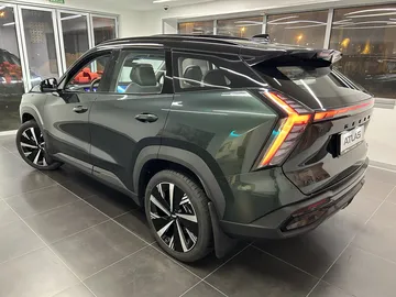 Купить Geely Atlas, II Зеленый 2.0 AT (200 л.с.) 4WD от 3467990 ₽. в Оренбурге