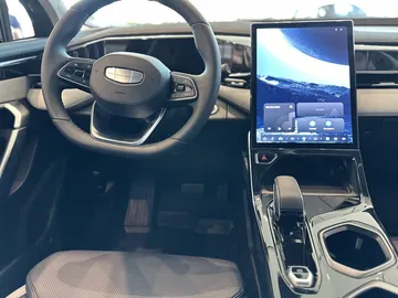 Купить Geely Atlas, II Зеленый 2.0 AT (200 л.с.) 4WD от 3327990 ₽. в Оренбурге