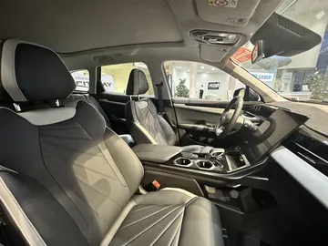 Купить Geely Atlas, II Черный 2.0 AT (200 л.с.) 4WD от 3093800 ₽. в Оренбурге