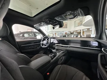 Купить Geely Monjaro Белый 2.0 AT (238 л.с.) 4WD от 4552190 ₽. в Оренбурге