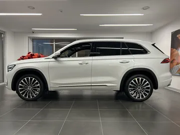 Купить Geely Monjaro, I Белый 2.0 AT (238 л.с.) 4WD от 4000000 ₽. в Оренбурге